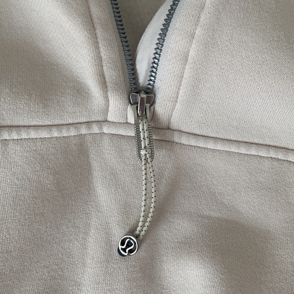 Lululemon Scuba Oversized Funnel Neck in White Opal - Picture 9 of 10